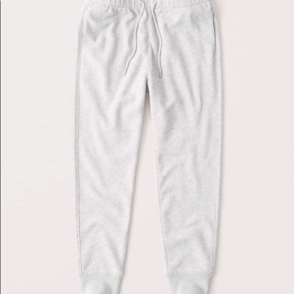 A&F Jogger size XS NWT
